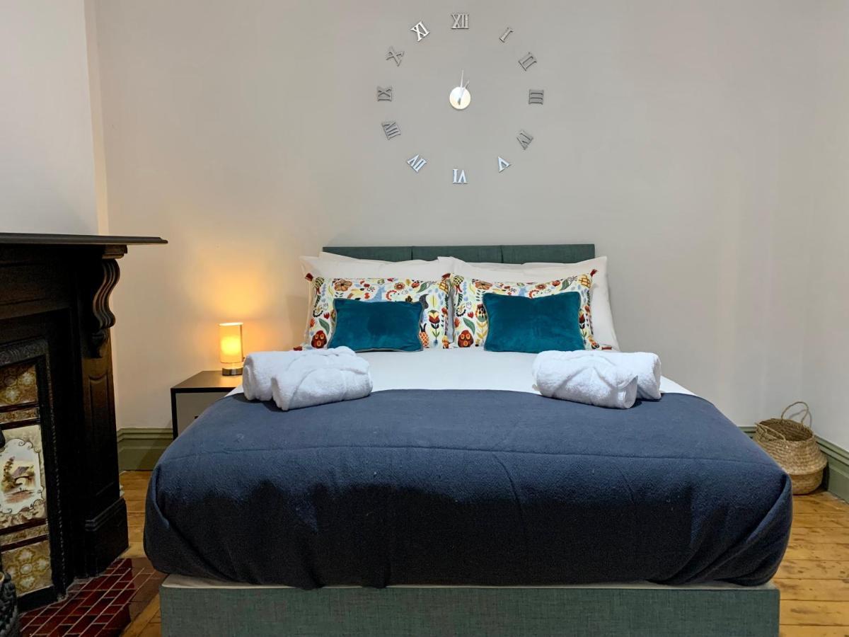 Stamer House By Yourstays, Stylish Quirky House, With 4 Double Bedrooms, Book Now! Stoke-on-Trent エクステリア 写真