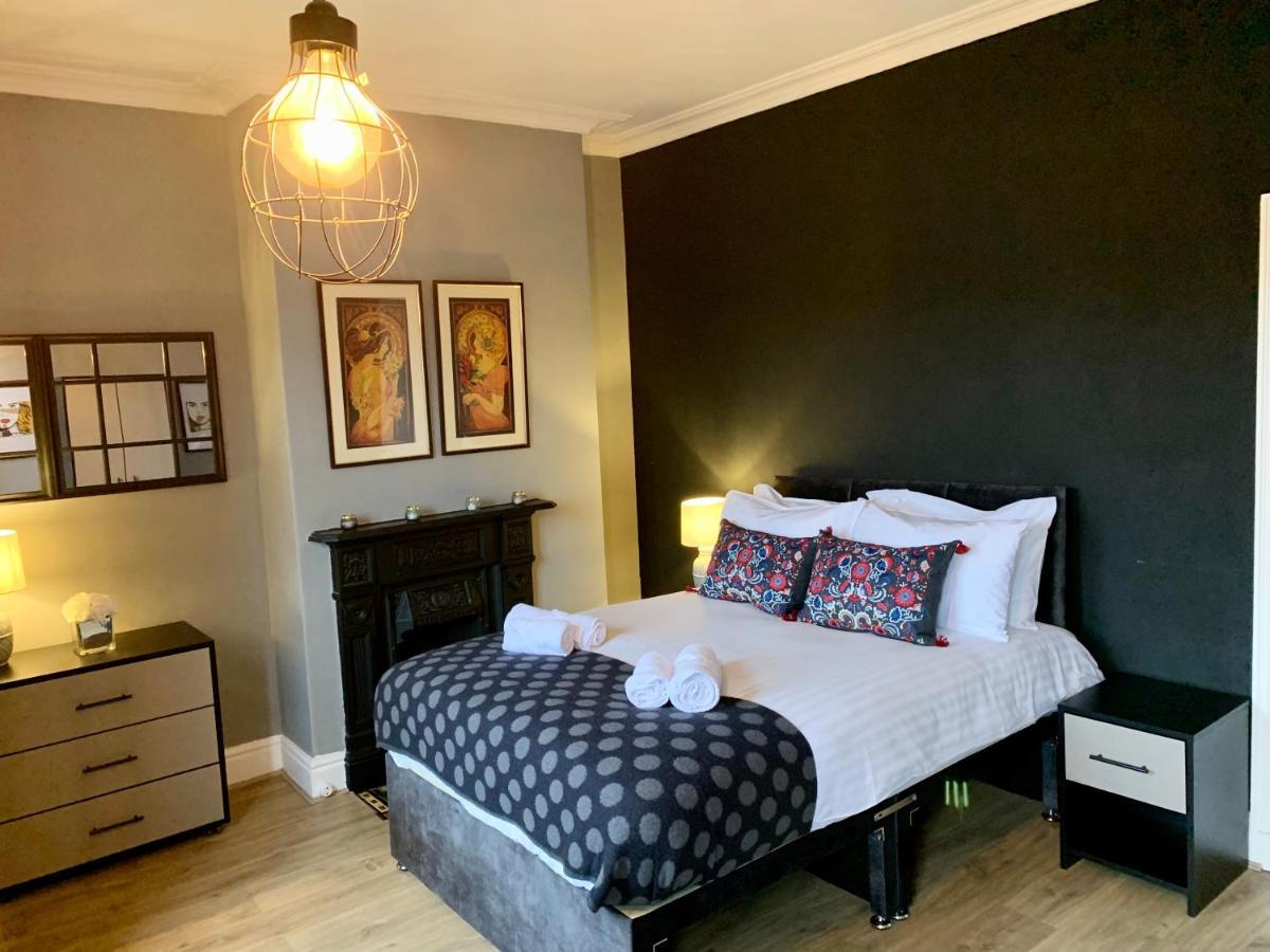 Stamer House By Yourstays, Stylish Quirky House, With 4 Double Bedrooms, Book Now! Stoke-on-Trent エクステリア 写真