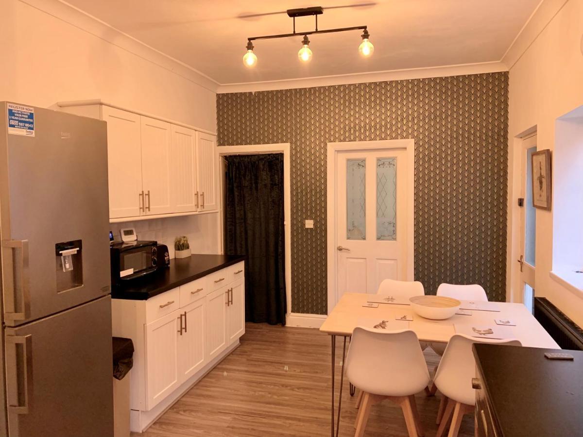Stamer House By Yourstays, Stylish Quirky House, With 4 Double Bedrooms, Book Now! Stoke-on-Trent エクステリア 写真