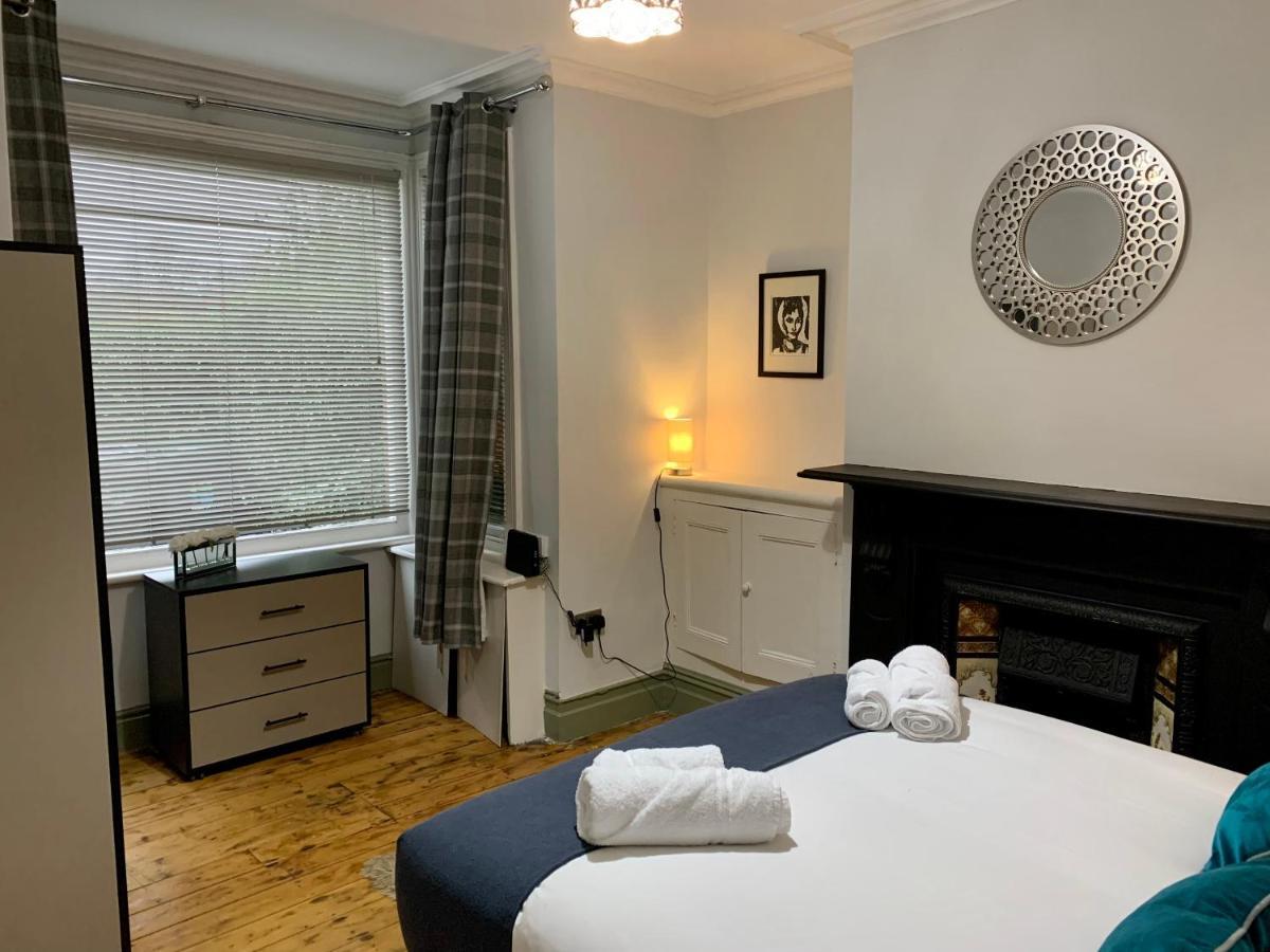 Stamer House By Yourstays, Stylish Quirky House, With 4 Double Bedrooms, Book Now! Stoke-on-Trent エクステリア 写真